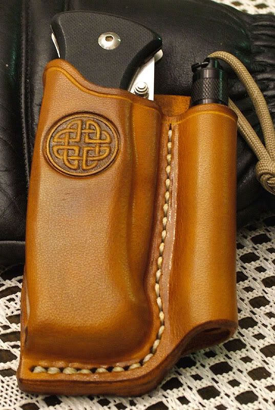 Small fixed blade/flashlight combo sheath...?